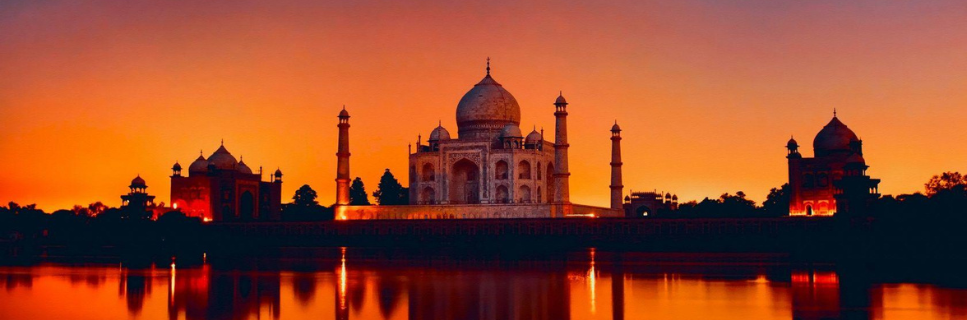 Overnight Trip to Taj Mahal Tour